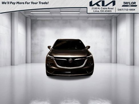 Used 2023 Buick Enclave Essence w/ Sport Touring Edition FWD image 4