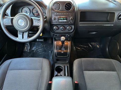 Used 2016 Jeep Patriot Sport image 14