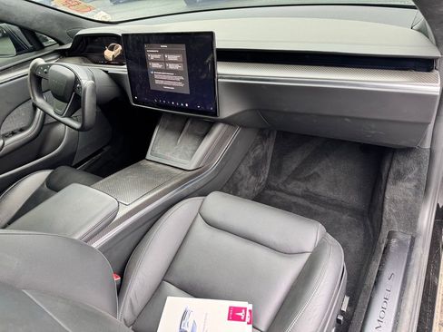 Used 2021 Tesla Model S Plaid image 17