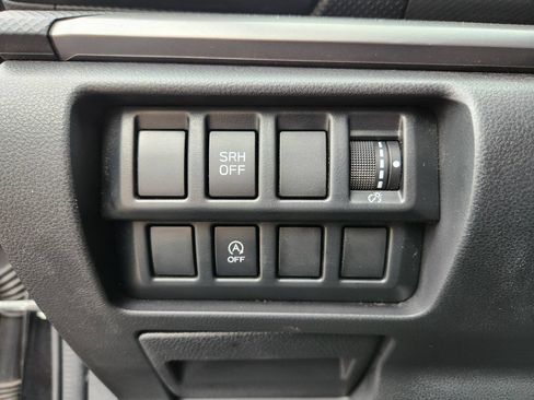 Used 2021 Subaru Forester Premium AWD/4WD image 20