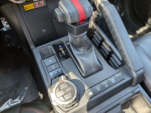 Used 2024 Toyota Tacoma TRD Pro AWD/4WD image 22