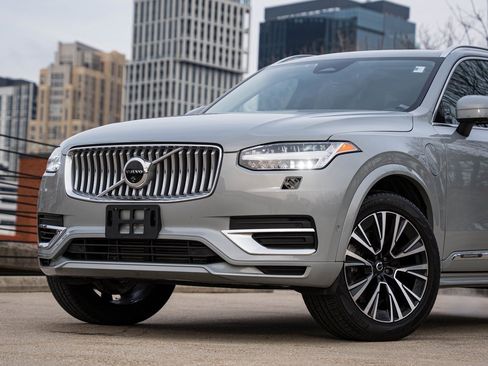 Certified 2024 Volvo XC90 T8 Plus w/ Protection Package Premier image 2