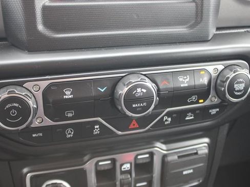 Used 2023 Jeep Wrangler Unlimited Sport AWD/4WD image 7