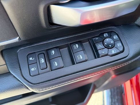 Certified 2026 RAM 2500 Big Horn AWD/4WD image 15
