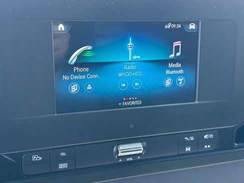 Used 2024 Mercedes-Benz Sprinter 2500 w/ Acoustic Package image 19