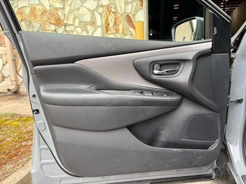 Used 2024 Nissan Murano SV w/ SV Midnight Edition Package AWD/4WD image 18