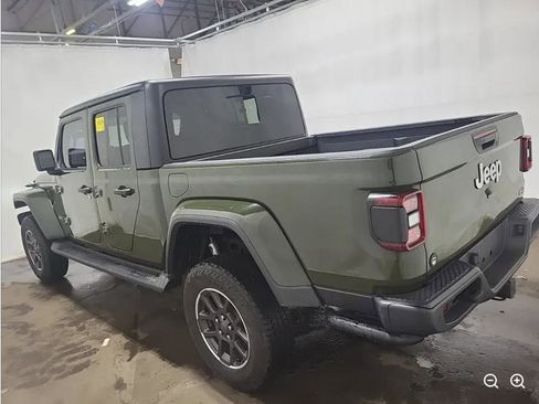 Used 2022 Jeep Gladiator Overland w/ Popular Equipment Package image 2