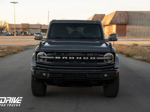 Used 2021 Ford Bronco Outer Banks image 3