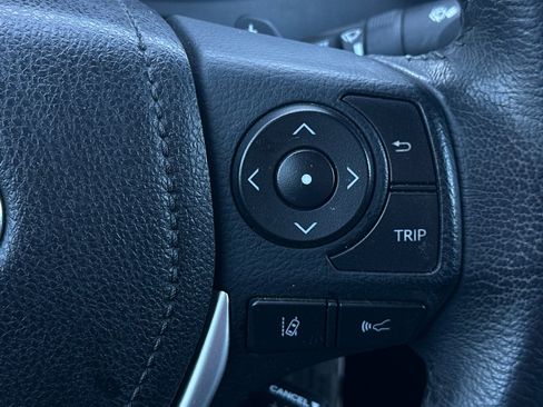 Used 2017 Toyota Corolla SE w/ Carpet Mat Package (TMS) image 24