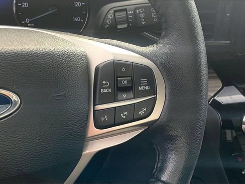 Certified 2022 Ford Explorer Limited w/ Hybrid Equipment Group 310A image 19