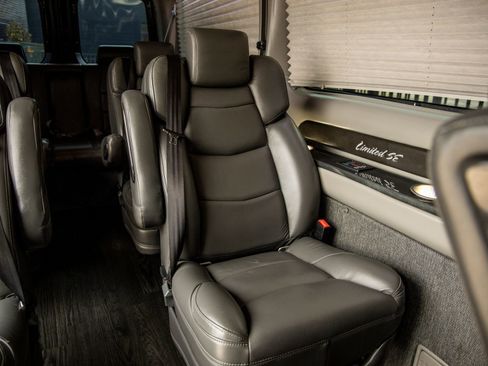 Used 2020 Mercedes-Benz Sprinter 2500 image 35