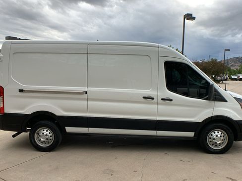 Used 2023 Ford Transit 250 Medium Roof AWD image 6