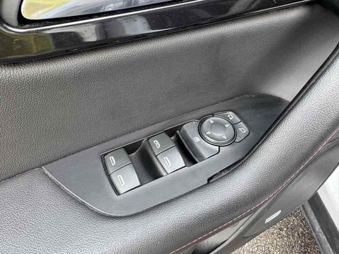 Used 2020 Chevrolet Blazer RS image 25