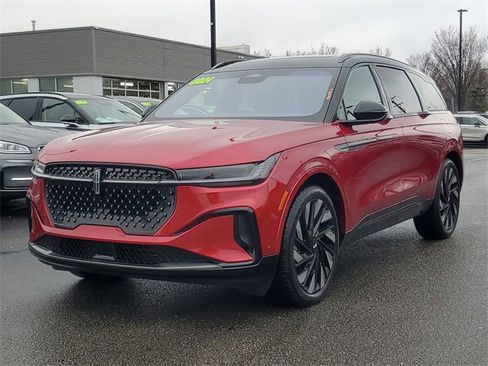 Certified 2024 Lincoln Nautilus Reserve w/ Equipment Group 202A image 3