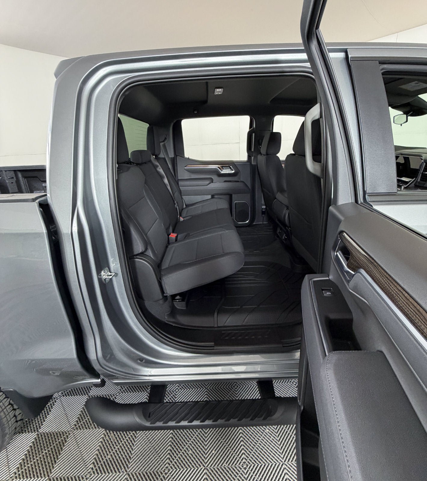 New 2026 Chevrolet Silverado 1500 RST w/ RST Select Package RWD image 5