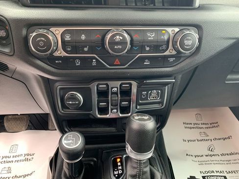 Used 2024 Jeep Wrangler Sport S image 24