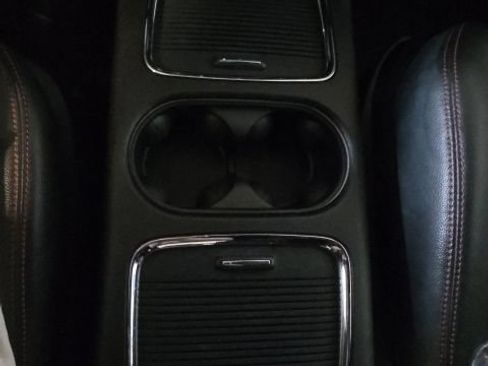 Used 2014 Dodge Grand Caravan R/T FWD image 33