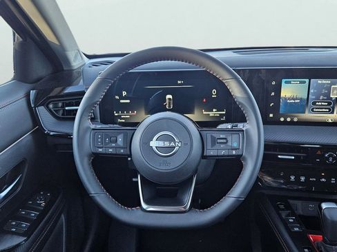 New 2026 Nissan Kicks SR FWD image 17