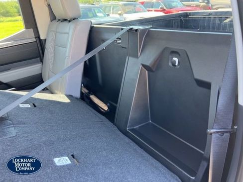 Used 2022 Toyota Tundra Limited w/ Power Package RWD image 19