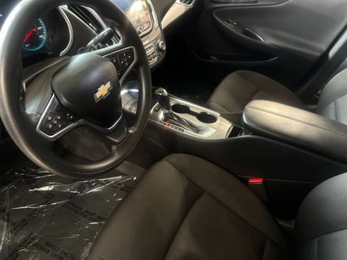 Used 2019 Chevrolet Malibu LT w/ Driver Confidence Package II FWD image 12