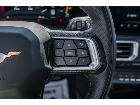 Used 2025 Ford Mustang GT Premium RWD image 13