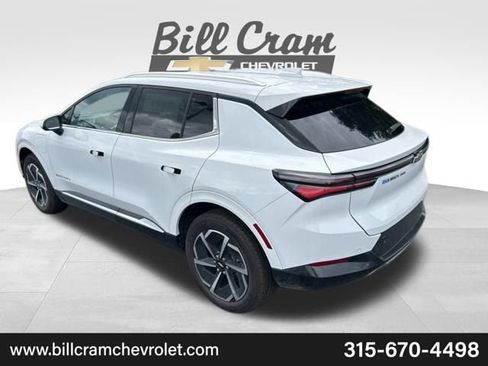 New 2025 Chevrolet Equinox EV LT image 35