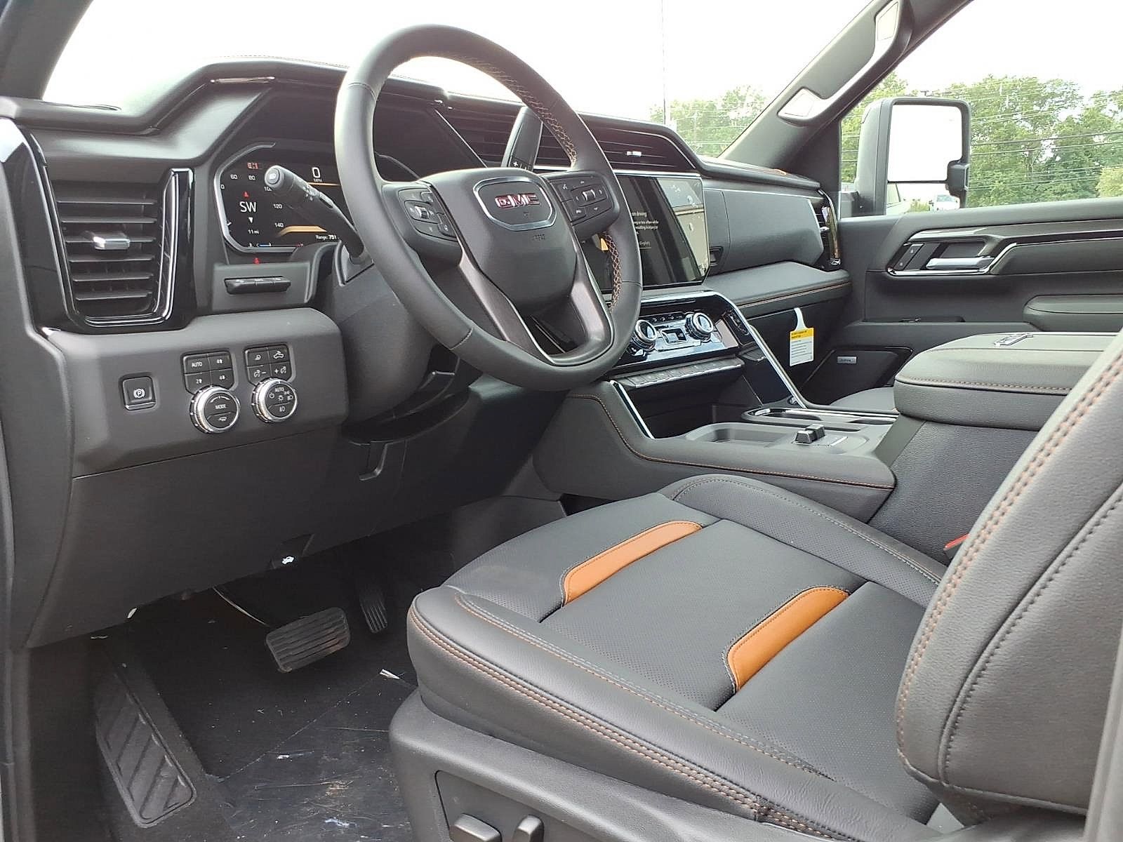 New 2026 GMC Sierra 3500 AT4 w/ AT4 Premium Plus Package AWD/4WD image 12