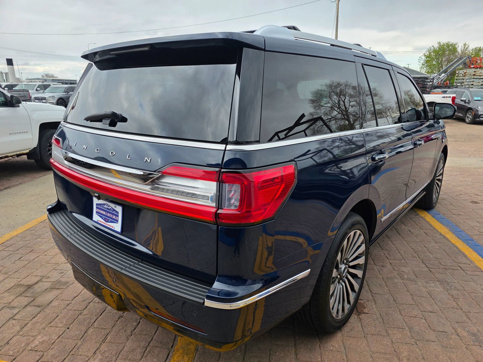 Used 2018 Lincoln Navigator Reserve w/ Technology Package AWD/4WD image 5