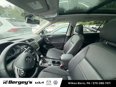 Used 2019 Volkswagen Tiguan SE w/ Panoramic Sunroof Package AWD/4WD image 14