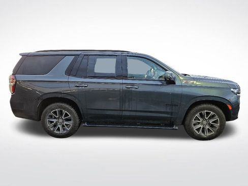 Used 2021 Chevrolet Tahoe Z71 w/ Z71 Off-Road Package AWD/4WD image 4