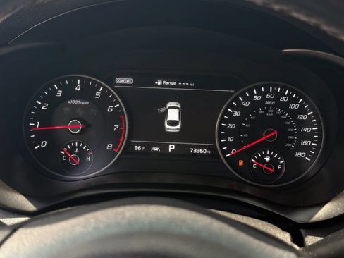 Used 2019 Kia Stinger GT1 AWD/4WD image 18