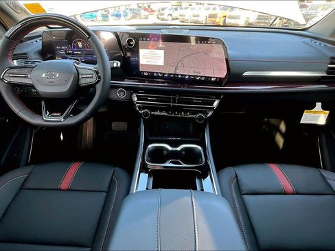 New 2026 Chevrolet Traverse RS image 5