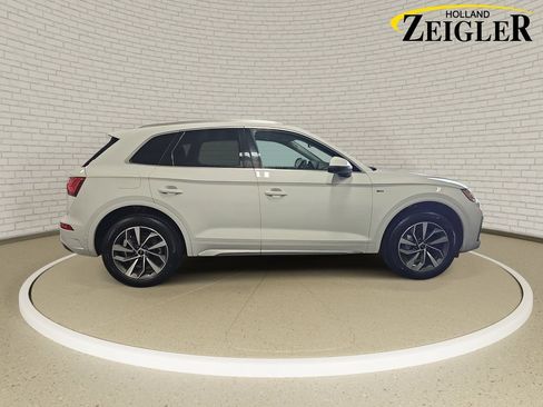 Used 2023 Audi Q5 2.0T Premium Plus w/ Premium Plus Package AWD/4WD image 4