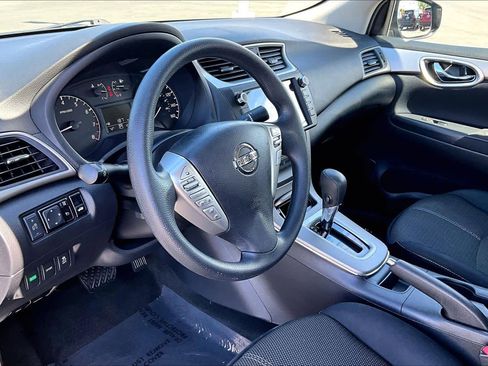 Used 2015 Nissan Sentra S image 17