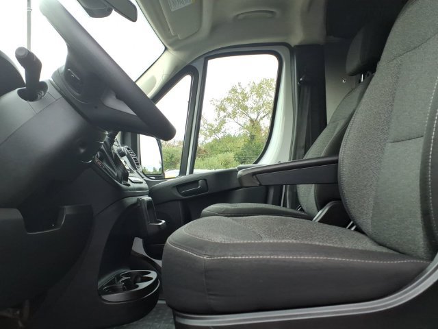 Used 2025 RAM ProMaster 2500 w/ U-Haul Equipment Group FWD image 18