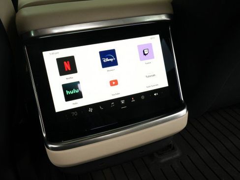 Used 2022 Tesla Model S image 49