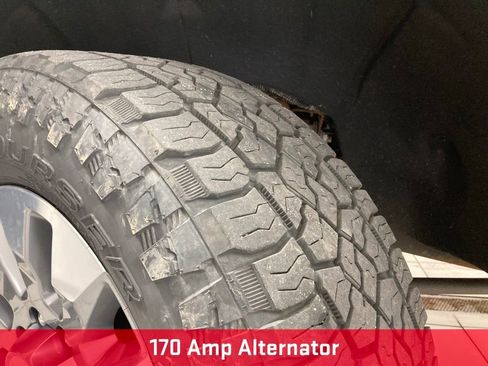 Used 2022 Chevrolet Silverado 2500 Custom w/ Custom Convenience Package AWD/4WD image 26