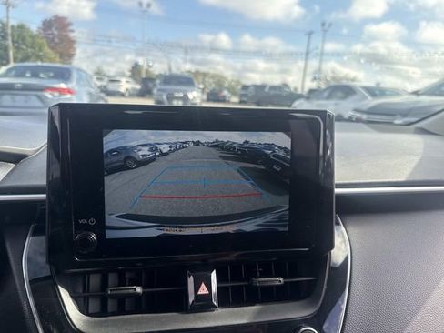 Used 2023 Toyota Corolla LE image 21