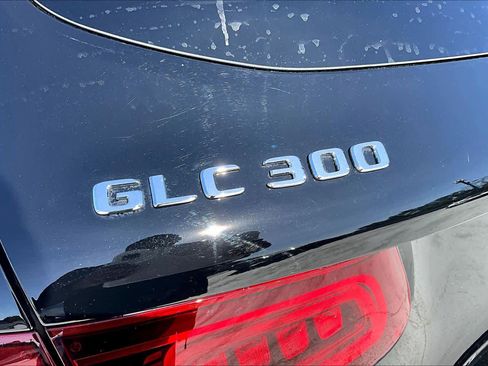 Used 2022 Mercedes-Benz GLC 300 w/ Premium Package Lite image 28