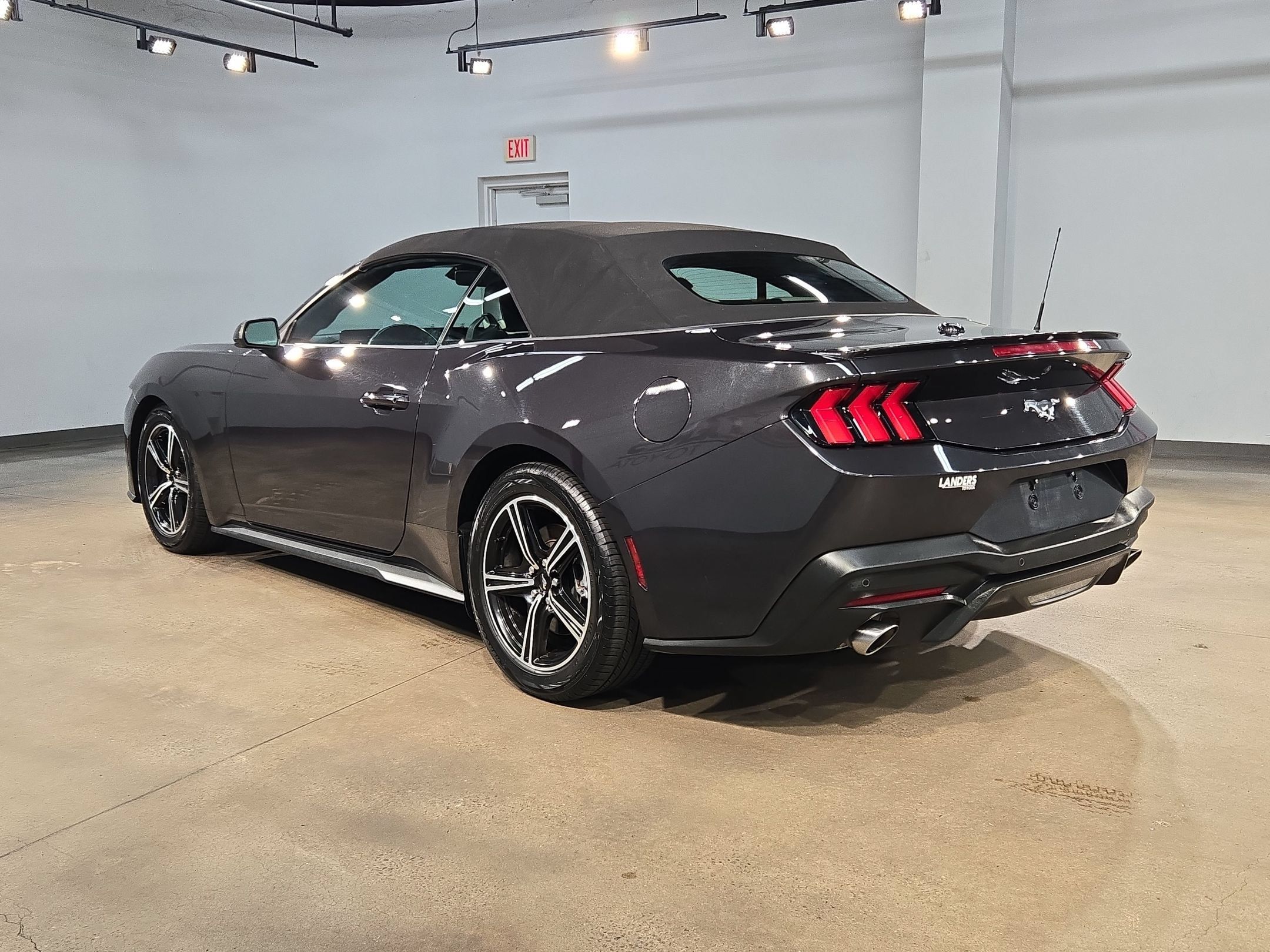Used 2024 Ford Mustang Premium RWD image 5
