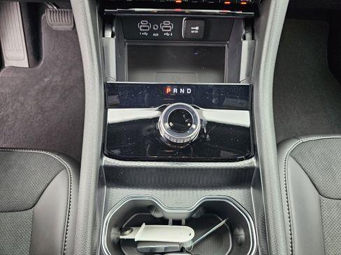 New 2025 Jeep Grand Cherokee Altitude image 25