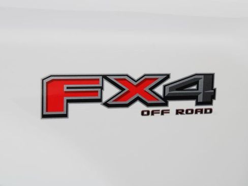Used 2024 Ford F350 XLT w/ FX4 Off-Road Package image 18