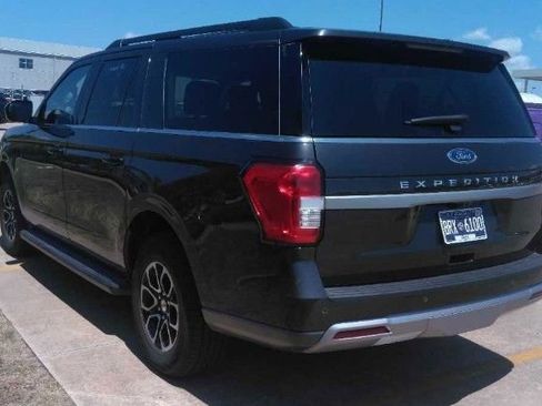 Used 2024 Ford Expedition Max XLT RWD image 3