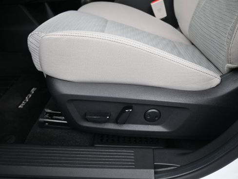 Certified 2023 Nissan Rogue SV image 11