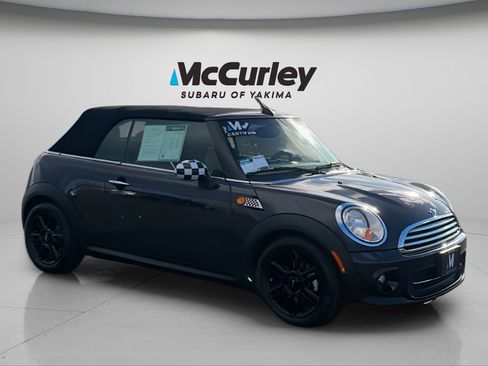Used 2014 MINI Cooper Convertible image 7