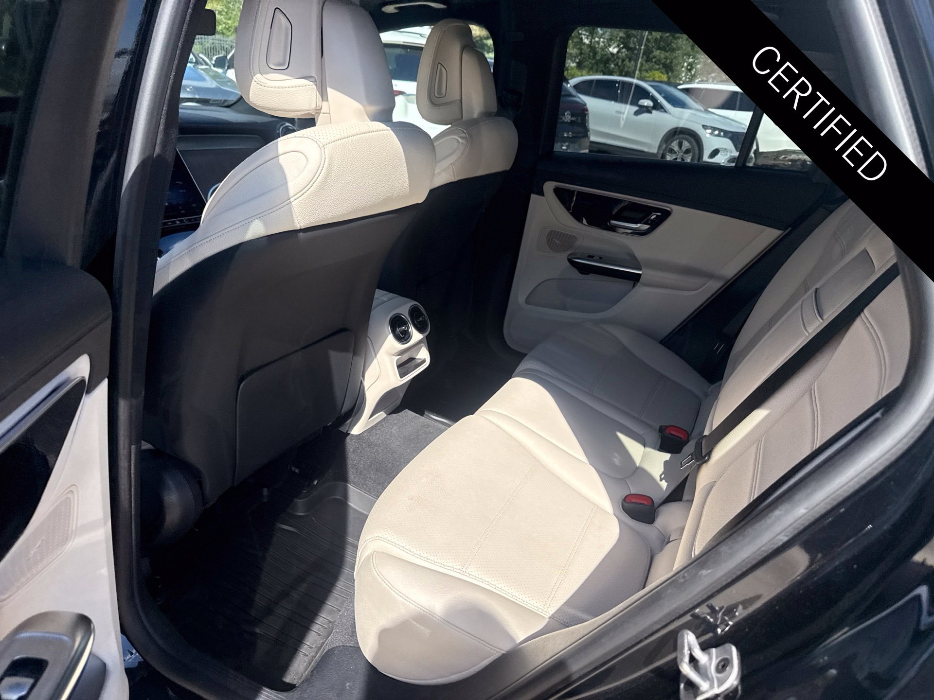 Certified 2024 Mercedes-Benz GLC 300 4MATIC image 10