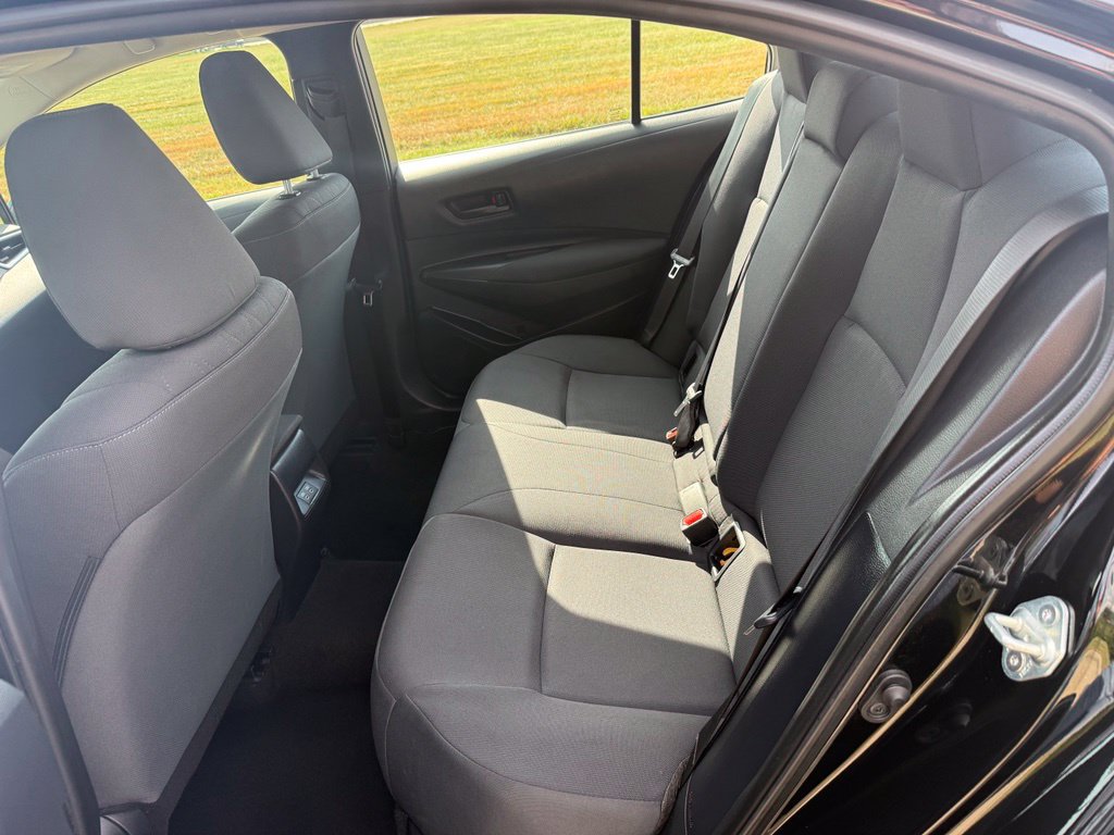 Used 2024 Toyota Corolla LE FWD image 11
