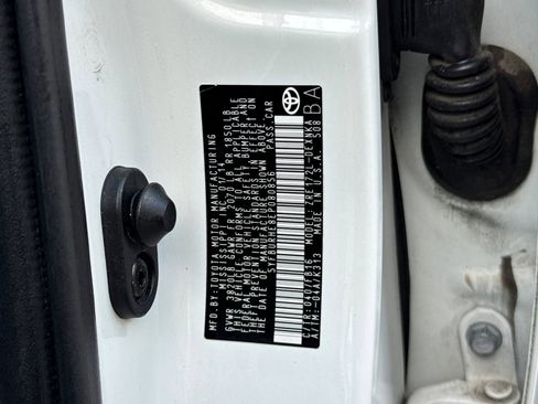 Used 2014 Toyota Corolla LE image 33