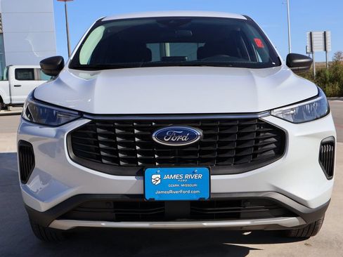 New 2026 Ford Escape Active w/ Cold Weather Package image 7