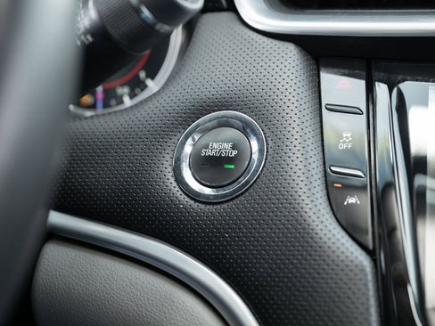 Used 2017 Cadillac XTS Premium Luxury image 30